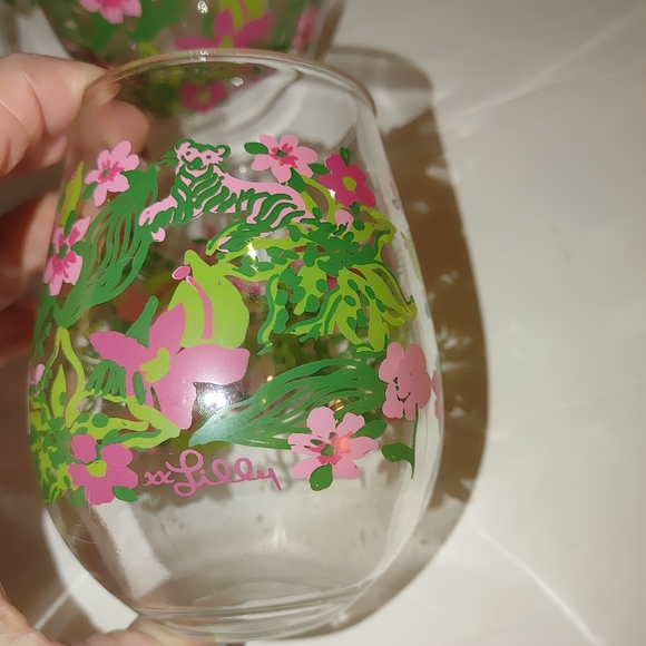 Stemless Acrylic Wine Glasses in Tiger Lilly by Lilly Pulitzer Set of 4 - Picture 2 of 11